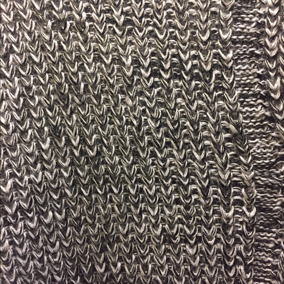 1 left! Express cable knit sweater - Picture 7 of 7